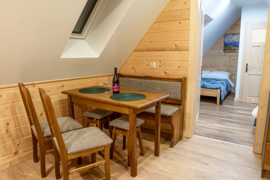 Pokój z aneksem kuchennym